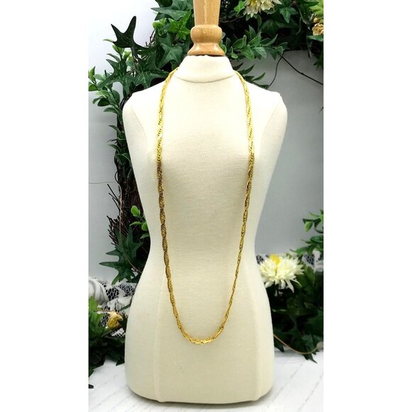 Vintage Gold tone Rope Chain Necklace With Lobster Clasp - Picture 2 of 4